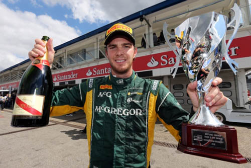 Giedo van der Garde; een wereld van verschil: "Auto was constant goed, alleen..."